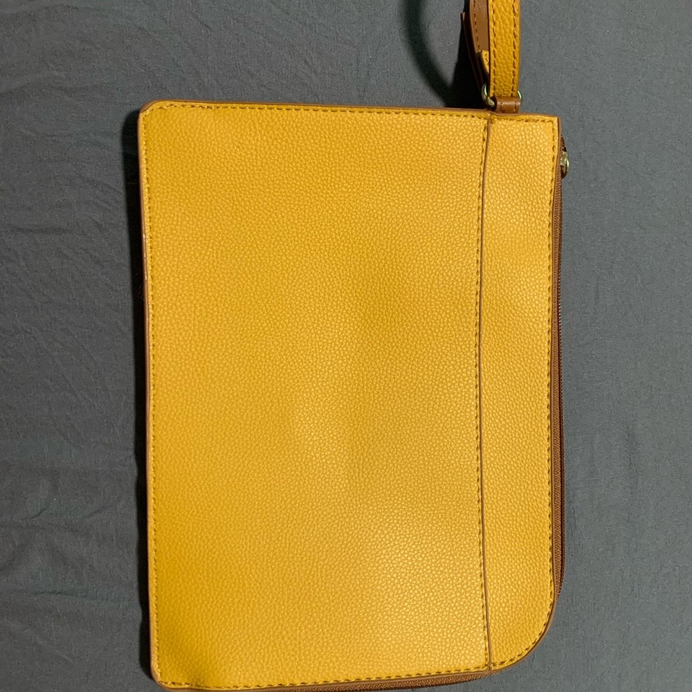 Leather Tommy Bahama tablet sleeve